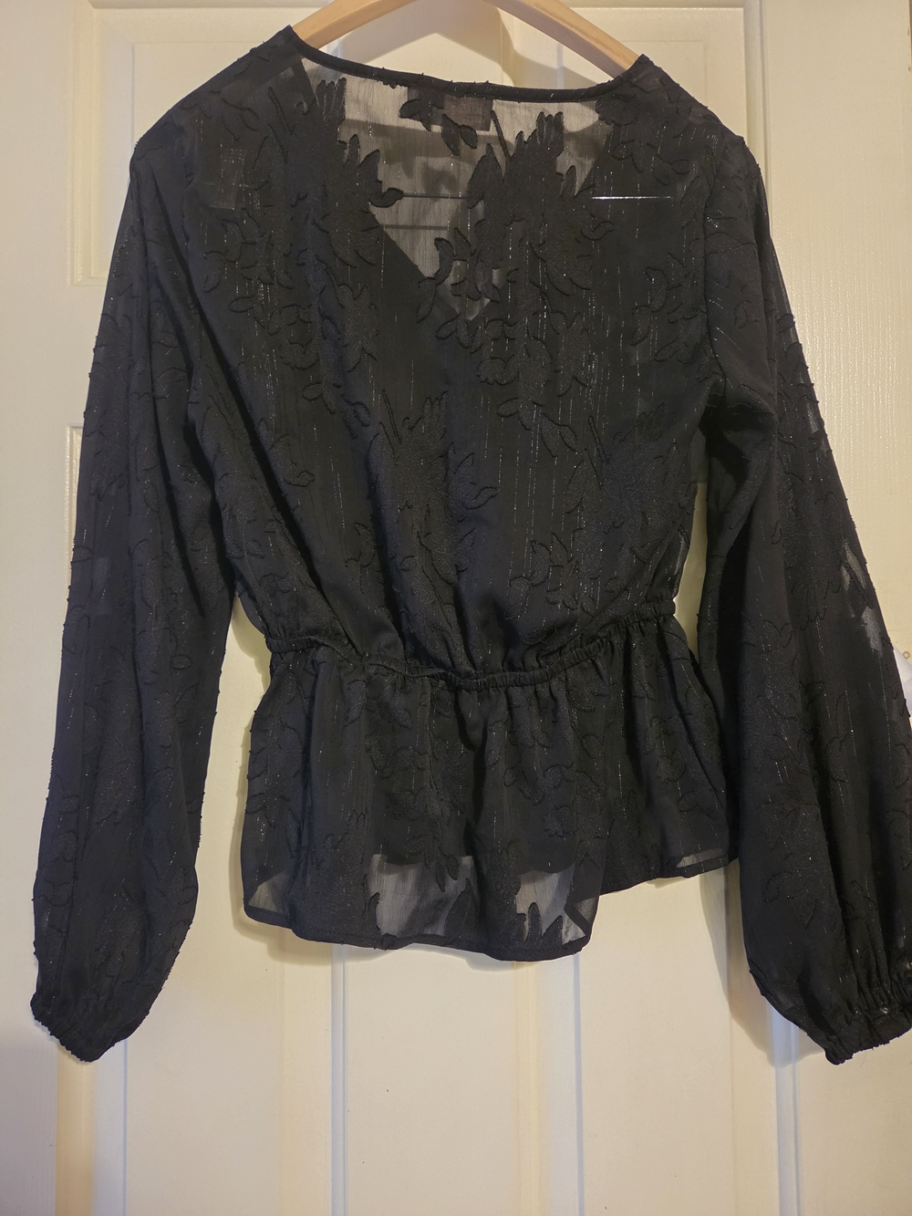 Black Long-Sleeve V-Neck Peplum Top - Picture 3 of 3